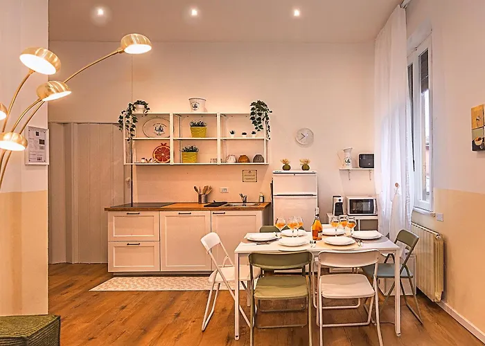 公寓 La Dimora Dell'ussero 比萨